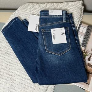 VERVET Amber MID Rise Skinny Jean